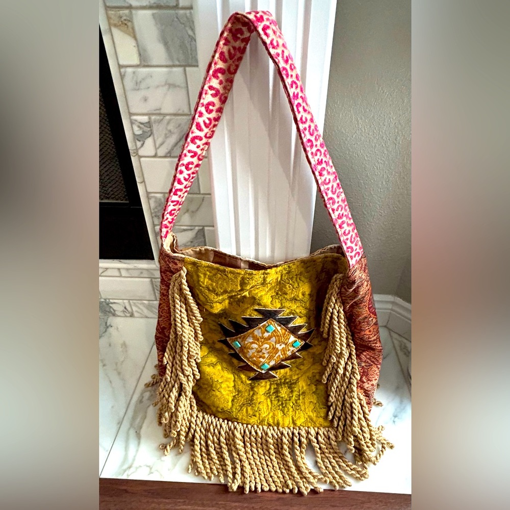 Keep it Gypsy Crossbody